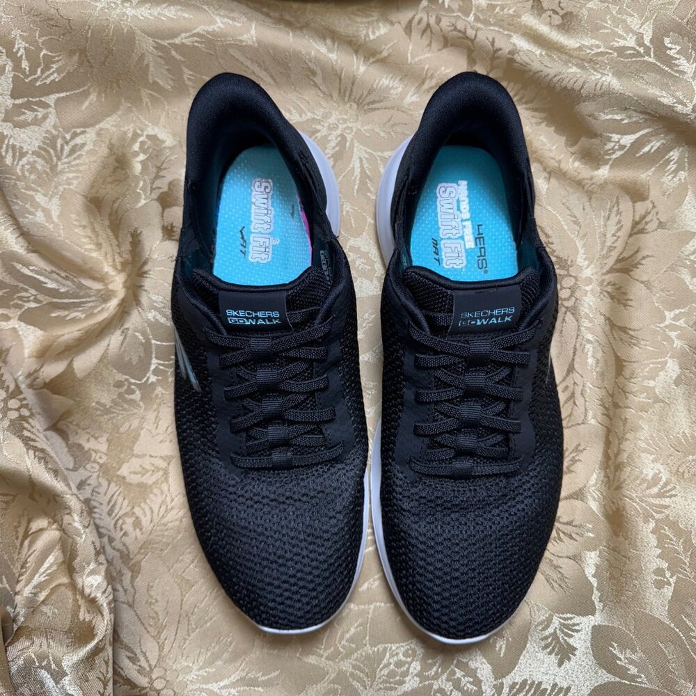 Skechers GO Walk Swift Fit Shoes